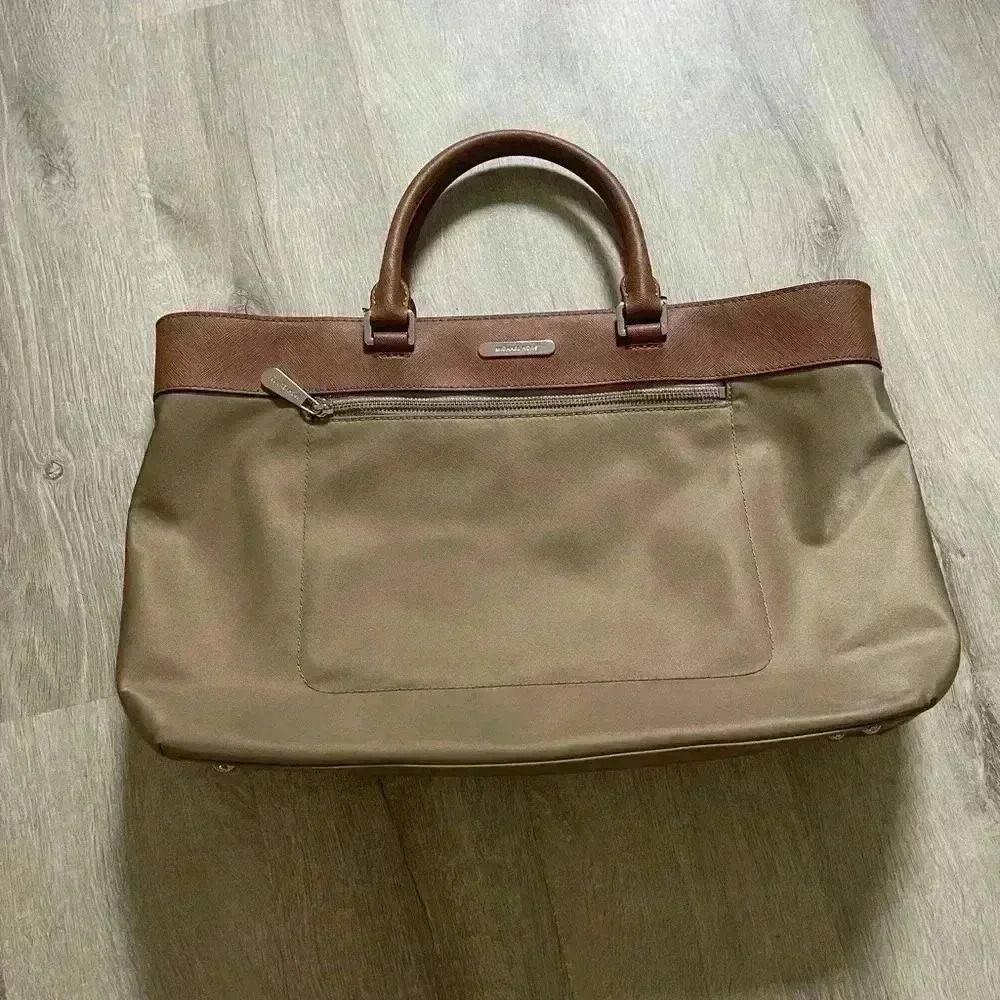 MICHAEL KORS - Large Colgate East West Leather & Nylon Satchel Brown Tote